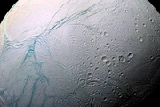 Enceladus v sobě skrývá šest základních prvků pro vznik života