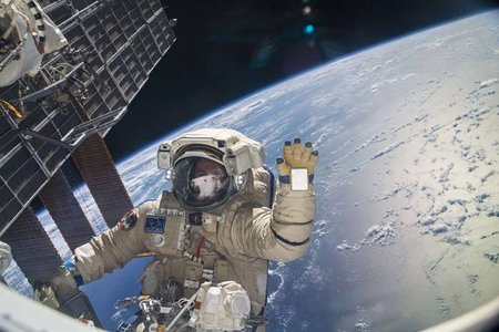 Český astronaut zamíří na ISS. Vláda schválila misi za 2 miliardy jako klíčový krok k rozvoji vědy
