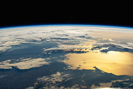 Tajemné struktury u zemského jádra zanechávají stopy v magnetickém poli