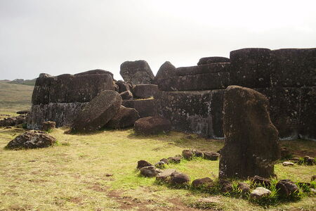Tajemná zeď Ahu Vinapu: Inspiruje se inckým stavitelstvím?
