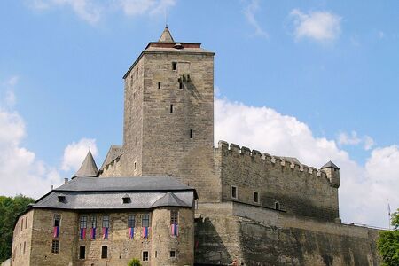 Záhady hradu Kost: Obývají ho duchové někdejších majitelů?