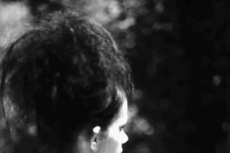 Tragédie v Childress: Kdo stojí za smrtí dvou sourozenců?