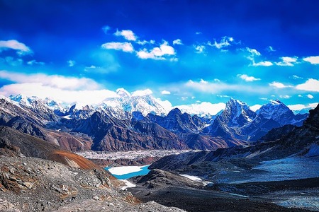 Co ukrývá srdce Himalájí? Mýtus o podzemní říši Agarta žije dál