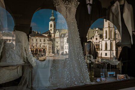 Nevysvětlené světlo v trutnovském chrámu. Co o něm víme?