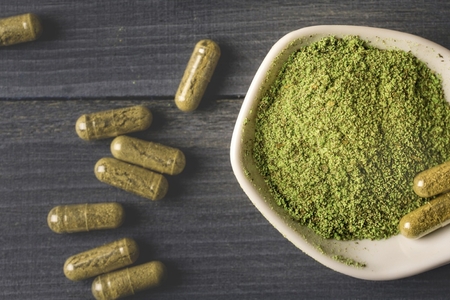 Kratom: Co byste měli vědět o tomto přírodním doplňku stravy