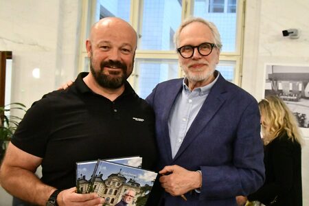 František Kinský zaplnil Radiocafé do posledního místa