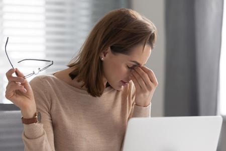 Pálí vás oči? Sáhněte po bylinkách