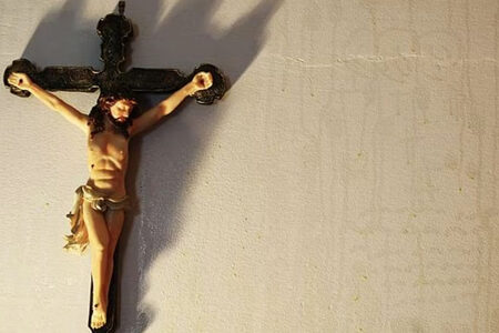 Australský Dům zázraků: Promlouvá tu k rodině mrtvý syn?