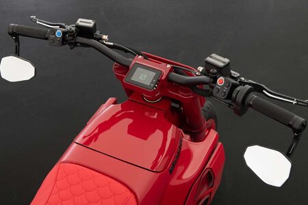DAB 1α Brabus: Stylový bike s pořádným odpichem