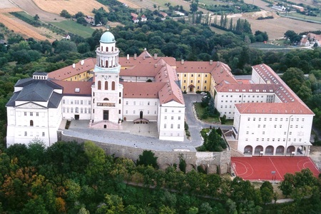 Klášter Pannonhalma je starý jako samo Maďarsko