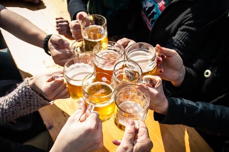 Červnový festival Pivo na Náplavce představí 40 minipivovarů