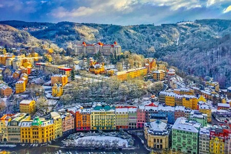 Kouzelné Karlovy Vary z ptačí perspektivy