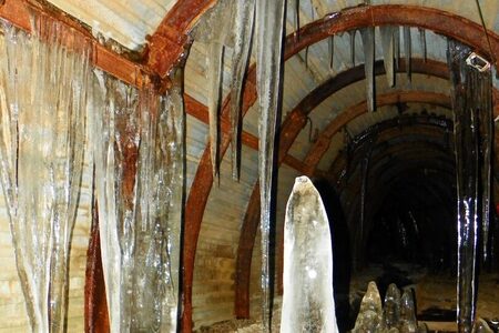 Když mráz tvoří umění: Ledové štoly v Jáchymově