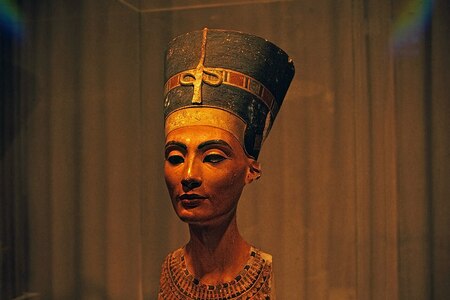 Slavná busta Nefertiti: Seznam nálezů usvědčil Borchardta z podvodu