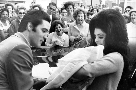 Elvis Presley: Legenda na pódiu i na plátně