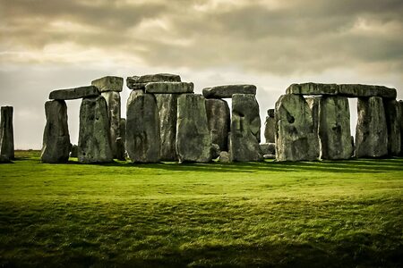 Po stopách Stonehenge: Začne to jednoduchým valem…