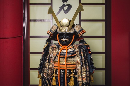 Samurajové: Vzdělaní válečníci s mečem i štětcem, kteří formovali Japonsko