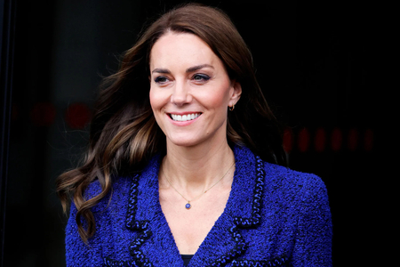 Proč se britská vévodkyně Kate nebojí nosit i levné šperky?