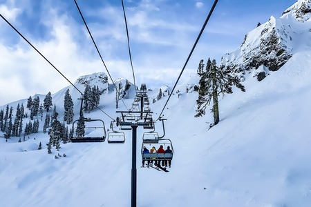 Příběh lyžařského vleku: Vozí lidi místo banánů!