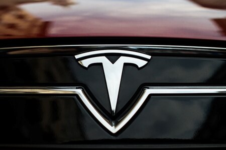 Tesla versus Tesla: Češi Elonu Muskovi pěkně zavařili