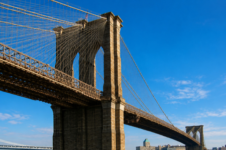 Muž, který prodával Brooklynský most: Podvod, kterému uvěřily desítky lidí