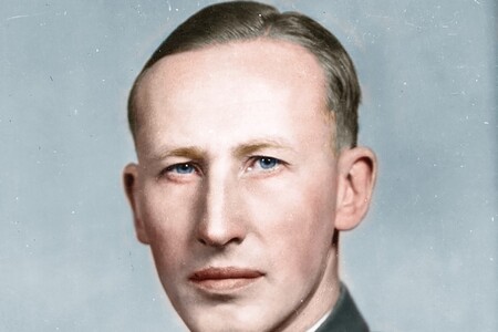 Běsnící Hitler: Heydricha málem zabili už Sověti