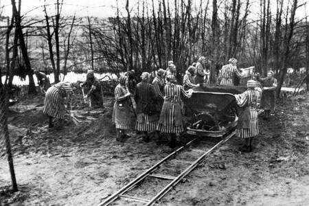 Geneviève de Gaulle: Neteř generála přežila koncentrák díky Himmlerovým pletichám