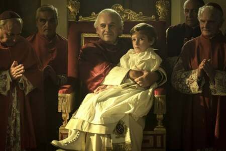 Papeži zlomil vaz únos dítěte