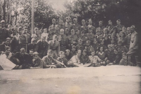 Čs. hrdinové v Jugoslávii: Hitlerovi zatápěli, Tito si jich vážil