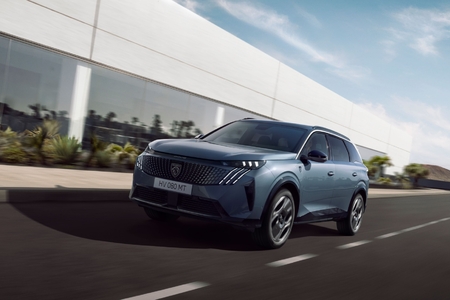 Nový Peugeot 5008 je obrazem nové doby, ale i nové prodejní strategie