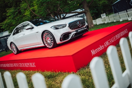 Mercedes-Benz Česká republika slaví 30 let unikátní edicí