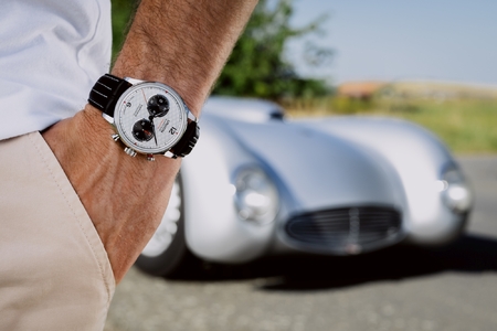 Závodní duch v oceli: Noramis Chronograph pro veteránskou Sachsen Classic