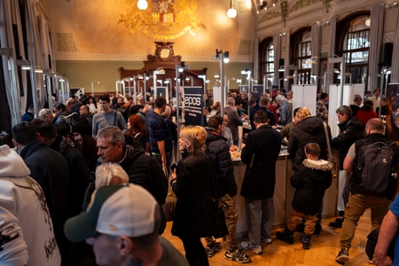 Skandinávská hvězda nezávislého hodinářství na Micro Praha Festival