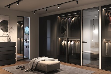 Chcete vzdušnější a světlejší bydlení? Sklo-hliníkové dveře to zvládnou okamžitě