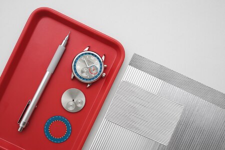 Nomos získává iF Design Award 2026 za svůj Club Worldtimer