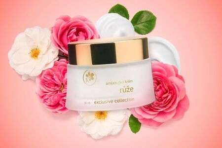 Dotek luxusu a něhy s růží damašskou