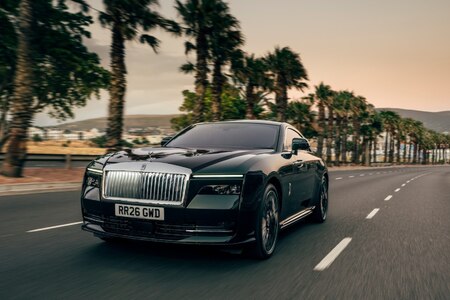 Rolls-Royce představil Spectre Series II