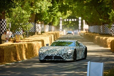 Lexus LFA v Goodwoodu překvapil při závodu do vrchu