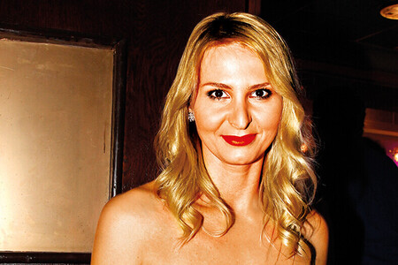 Nastěhuje si Gottová milence do nebožtíkovy vily?