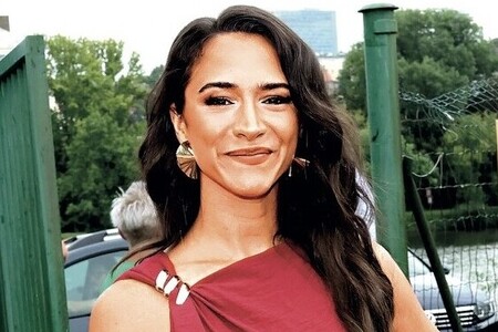 Tichá domácnost u Burešové kvůli třetímu dítěti?