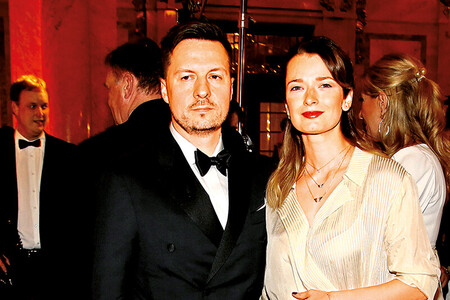 Utěšuje Šoposkou tanečník?