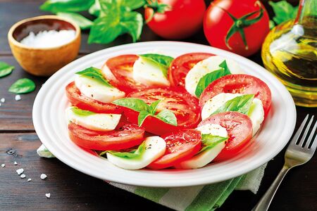 Caprese salát