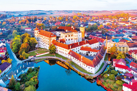 Jindřichův Hradec: Krása, jež se houpe na klidné vodě