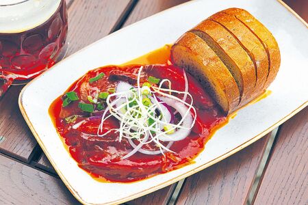 Špekáčky na černém pivu