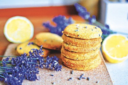 Tvarohové sušenky s levandulí a citronovou kůrou