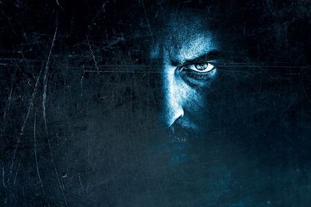 Záhadný muž kolem sebe šířil zlo