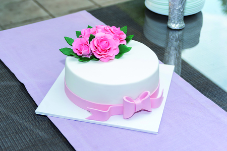 Potáhnout dort dokonale? Jde to!