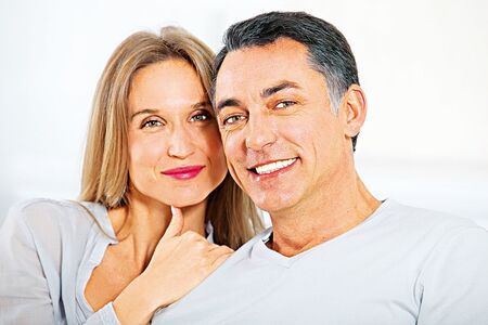 Vrazili mi kudlu do zad