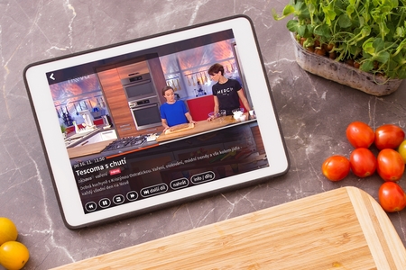 Co takhle vařit a péct s Lepší.TV?