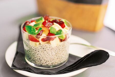 Chia puding s ovocem